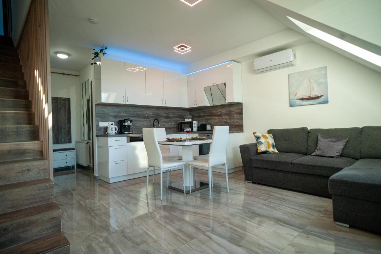 Ciao Lilla Apartman ケストヘイ エクステリア 写真