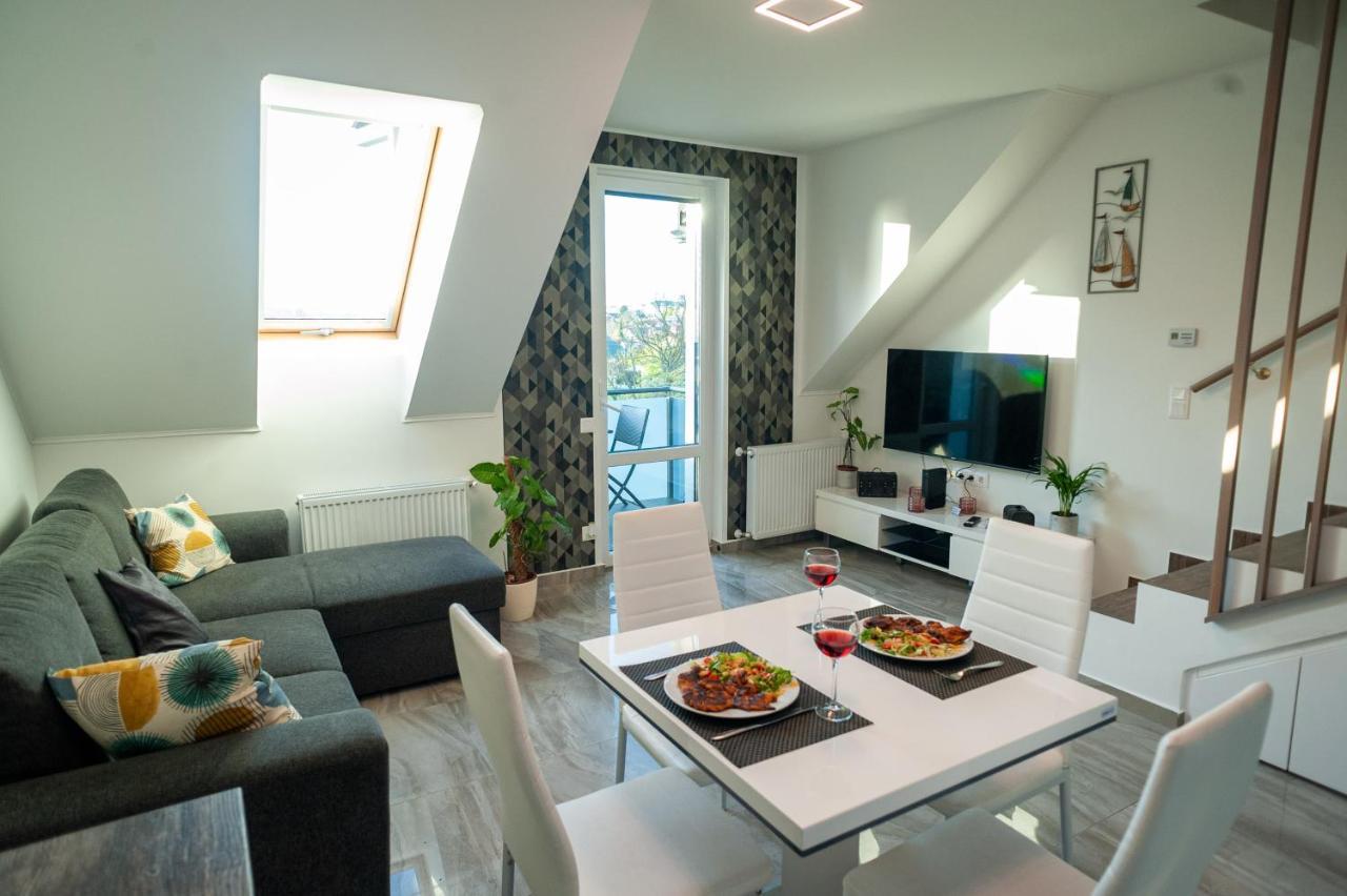 Ciao Lilla Apartman ケストヘイ エクステリア 写真